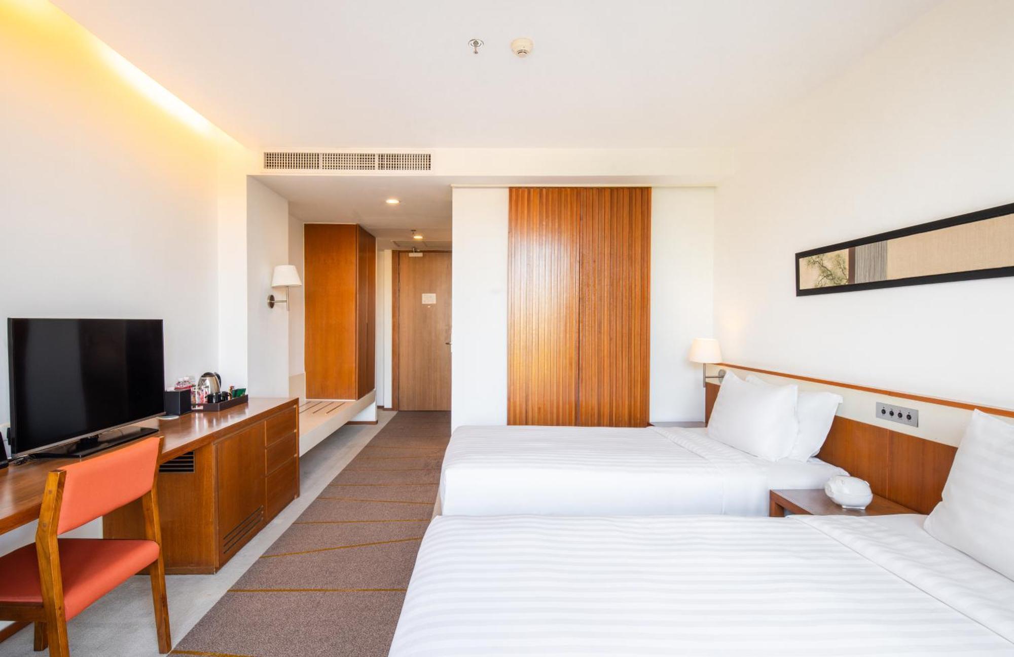 Eastin Tan Hotel Chiang Mai Exterior foto